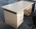 遂宁1.4米浅木色电脑桌